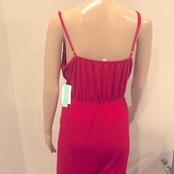 Nwt abound red hibiscus wide leg jumpsuit with adjustable spaghetti straps - Picture 5 of 7